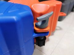HDPE Blue Cube Modules Dock 350kg/Sqm ISO MOQ100 15D Shape Cube Color Blue Material HDPE Model NO. Dock Origin Shenzhen Certification ISO - Image 3