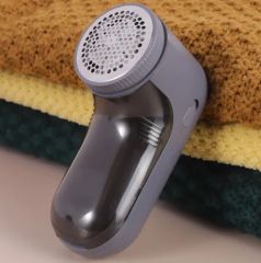 Portable Rechargeable Electric LED Lint Remover - Image 4