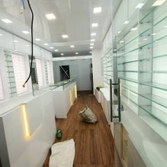 Optical Showroom Designing Accessories best Material Leather, best Usage/Application modarn Service Location/City india 3D Interior Design Available - Image 1