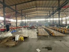 Advanced Battery Forklift with German Style Pump for Efficient Handling - Image 3