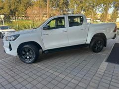 New Toyota Hilux 2.4L Diesel Double Cab 4WD Manual For Export/Well-Maintained 2021 Toyota Hilux Diesel Dual Cab with Man – product photo 2, product detail gallery