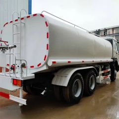Good Condition Affordable Refurbished Used 6*4 10 Wheels HOWO Water Truck - Image 3