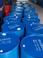 Toluene Semi Intact Chemical - Density 867 Kg/m3, Boiling Point 110.6 Â°C, Melting Point -95 Â°C, Industrial Grade Liqui - Image 1