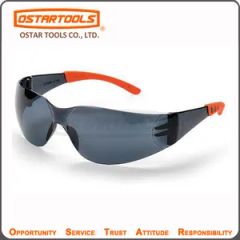 CE Approved Protective Goggles Transparent Anti Scratch Origin China LENS TYPE Normal Brand MCR Safety Suitable for General - Image 3