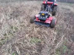 Lightweight Brush Cutter with Ergonomic Handle for Easy Use - Image 3