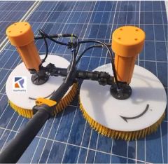 Compact Solar Panel Cleaning Brush with Battery Operated Functionality - Image 4