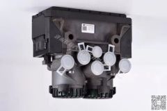 Knorr Ebs Dual-Channel Module K057766 Essential Component for Efficient Truck Brake Systems - Image 1