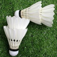 Top Goose Feather Badminton Shuttlecock for Tournament - Image 4