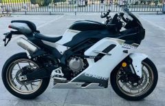Spring Wind 500sr Racing Motorcycle, 4-Cylinder, 4-Valve, Water-Cooled, Fuel Injection Engine, Inverted Front Suspension, ABS Brakes, TFT Dashboard - Image 1