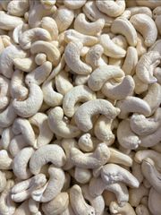 Cashew Nuts WW320 Count Per Pound 300-320 Nuts Count Per Kilogram 660-706 - Image 1