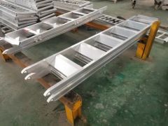 Aluminium Car Ramp Origin China Length 1-1.5m Thickness 2.0 HS Code 87169000 Certification ISO Specification P65 Material Aluminum - Image 1