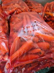 carrots🥕🥕🥕 Place of Origin Egypt Model Number HS Code: 0701.90.10 Packaging 10 & 25 KG Gott Bags 10 & 25 kg Propylene - Image 1