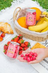 BAISER Collection Sugar Free White Chocolate Strawberry Yogurt Premium Quality 100gr Made Vietnam for Wholesale - Image 5