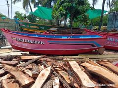 Petrol Frp Fishing Boats Height 3 Feet Length 16 Feet Width 5.6 Feet Power Source - Image 1