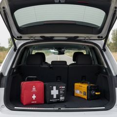 Fashion Outdoor Medical Box Custom Logo First-Aid Packet Hot Sale Medical Emergency Kit Car First Aid Kit - Qingdao New Stone Imp&Exp Co., Ltd.