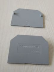 Connectwell End Plate, ABS, Panel Mounting Color Gray Height 31 mm Length 42.5 mm Thickness 1.5 mm Brand Connectwell Contact Material - Image 1