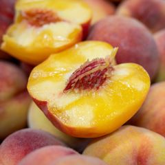 Fresh South African Quality Peaches Organic Yes Color Yellow Origin South Africa Flavor Sweet And Aromatic Packaging Customized Packaging - Image 5