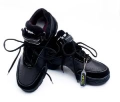 B53 Unisex Fitness Shoes Leather MOQ50 15D Opp Bag China Waterproof No Model NO. B53 Gender Unisex Material Leather Type Fitness Shoes - Image 1
