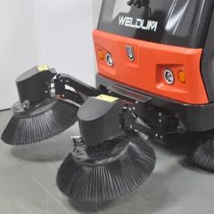 Hospital Commercial Ride-on Vacuum Road Floor Sweeper - Image 4