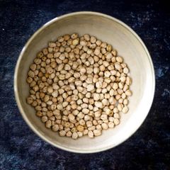 Fresh Dry Chickpeas For Bulk Purchase Chickpeas With Rich Nutritional Value And 100% Natural Processing - Image 1