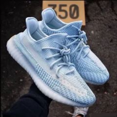 Wholesale Original Latest Designer Kanye West Sports Yeezy 350V2 Womens Mens Shoes Fashion Casual Sneakers with Logo Boxes - Putian Towinwin Trade Co., Ltd.