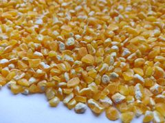 Corn Grits, broken maize, Corn Flour, Corn flaking grits, whole yellow corn - Image 4