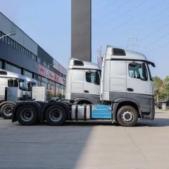 Reliable Rhd Mercedes-Benz 4*2 Diesel Tractor with Hydraulic Tank in Stock - Image 3