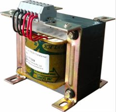 250 kVA Step Down Transformer Warranty 1 Power 250 kVA Frequency 50 hz I Deal In New Only Production Capacity 50 Core Material - Image 1