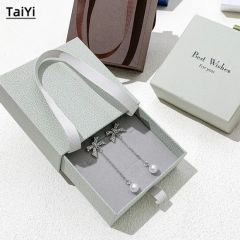 Portable Gift Box Jewelry Packaging Drawer Box with Ribbon Handle - Image 3