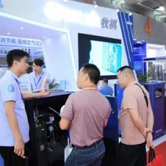 Ultra-Quiet Twin Screw Oil-Injected Air Compressor for Efficiency - Image 4