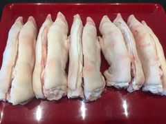Frozen Pork Feet - Image 1