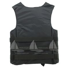 Colorful Fishing Vests with Versatile Gear for Outdoor Enthusiasts - Image 6