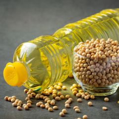 Refined Soybean Oil Grade Foodgrade Shelf Life 12 months Place of Origin Brazil Packaging Bulk in 20-ton flexitanks or packed in 900ml PET - Image 2