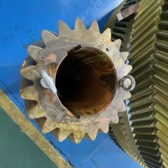 Heavy-Duty Carbon Steel Helical Herringbone Gear Boxes for Industrial Use - Image 1