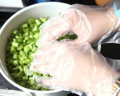 Waterproof Disposable Plastic Gloves for Cooking and Cleaning - Image 6