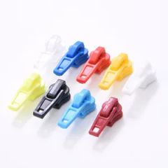 Wholesale Factory Custom Plastic Colorful Bag Zipper Sliders and Puller - Image 3