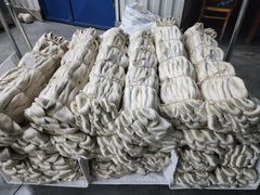 Mulberry Silk Yarn / Raw Texture Smooth Luster Exceptional Origin Turkmenistan Fiber Fineness 20/22 D Color Natural - Image 2
