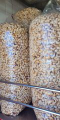 High Quality Dried Cashew Nuts Bulk Stock Fresh Hand Selected Cashew Nuts For International Import And Resale – product photo 4, product detail gallery