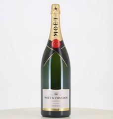 Premium Moët Champagne elegant sparkling wine luxury celebration bottle - Image 3