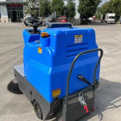 Intelligent Street Sweeper Road Ride on Commercial Floor Sweeper - Image 5