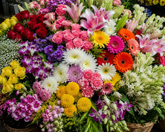 Customer-Requested Fresh Flowers – product photo 1, product detail gallery