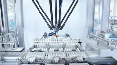 Smart Agv-Integrated Large-Scale Industrial Automated Delta Robot Packing Line - Image 5