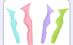 Reusable Multi-Function Eyeliner Stencils Lipstick Guide Template Tool - Image 6