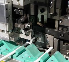Professional Crimping Tool for Power Cable Terminals and Connectors - Image 4