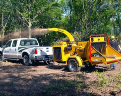 Heavy Duty Wood Chipper Machine for Forestry Garden and Wood Waste Processing - Image 3