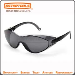 Colored Welding Safety Goggles with Anti Scratch Origin China Model NO. F1003 Brand MCR Safety LENS TYPE Normal Suitable for General - Image 1
