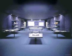 Fibre Optic Display Lighting for Gallery and Museum - Image 1