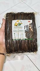 Indonesian Vanilla Planifolia Beans Grade A – Premium - Image 1