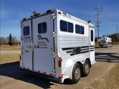 Two Horse Trailers / 2001 4 Star 2 Horse Bumper Pull Slant Load - Image 4