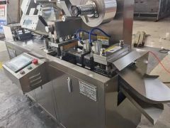 Full Automatic Pharmaceutical Pill Tablet Capsule Packaging Mini Blister Packing Machine - Image 5